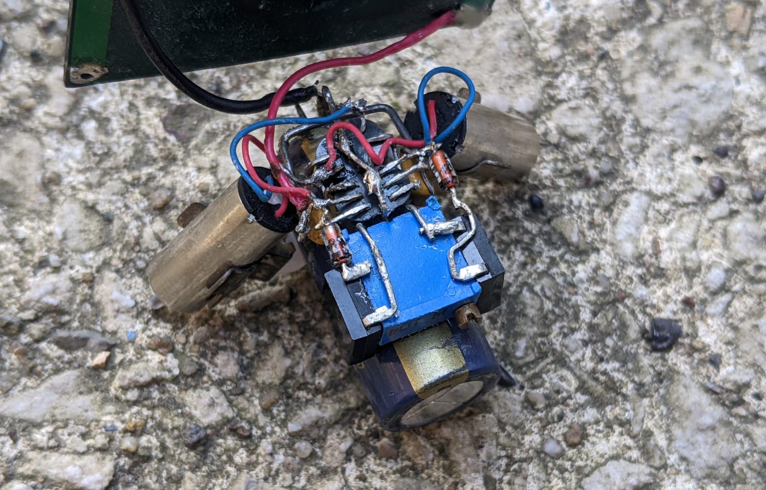 Close up of the photopopper circuit.